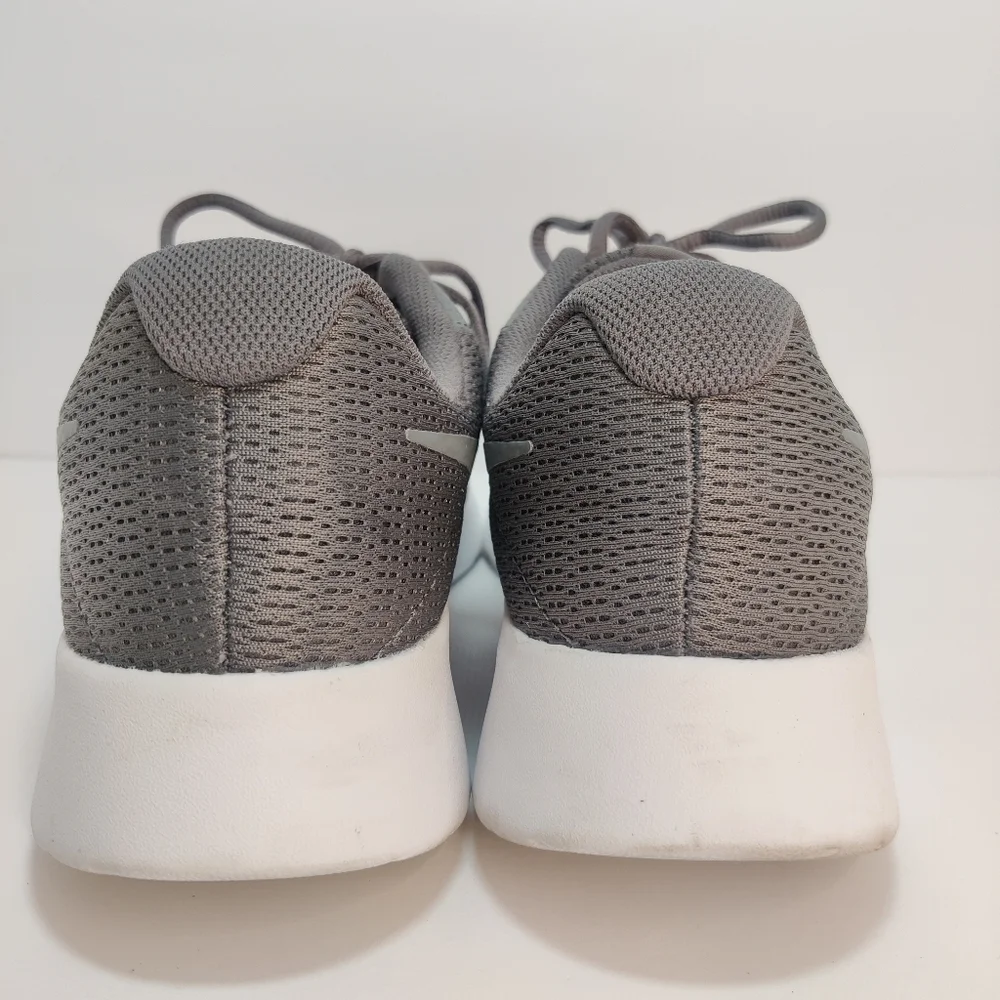 Nike Tanjun Sneakers Men's Size 11 Dark Grey/Cool Grey